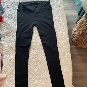 Lululemon black yoga pants